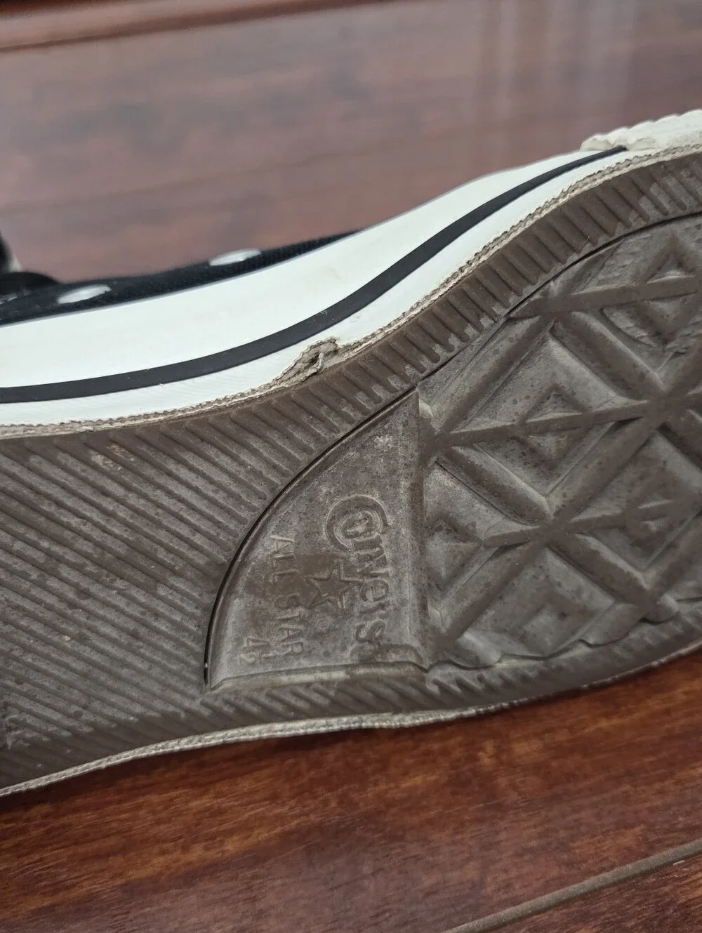 Converse Chuck Taylor All Star Low Top Black Canvas Sneakers Womens 6.5 Mens 4.5 - Picture 6 of 9